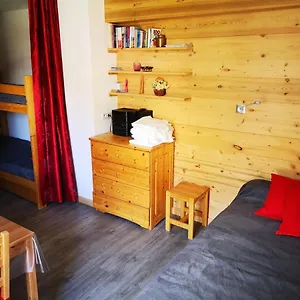borsat-beau-studio-4pax-sur-les-pistes-avec-balcon.hotels-rhonealpes.com/